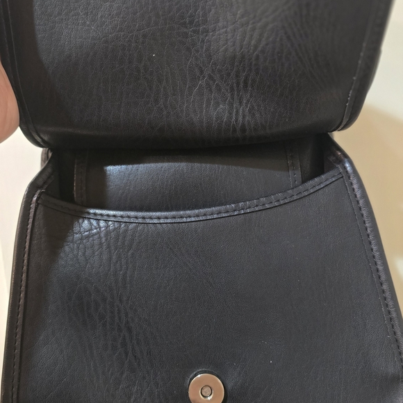 Coach Black Leather Crossbody Bag - Picture 3 of 9